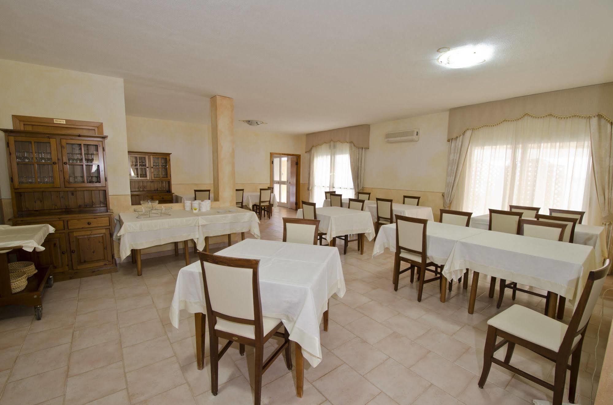 A.I.R. Hotel Gabbiano Isola Rossa Εξωτερικό φωτογραφία